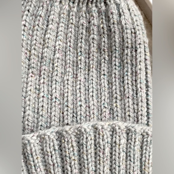 NWOT Knit Hat & Mitt Set - Picture 3 of 4